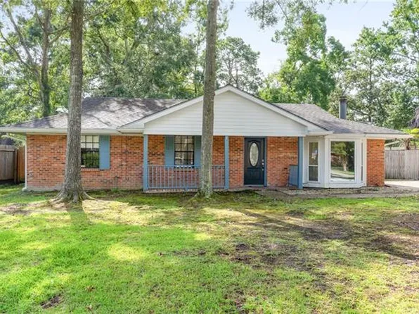 214 Walnut St, Mandeville, LA 70471