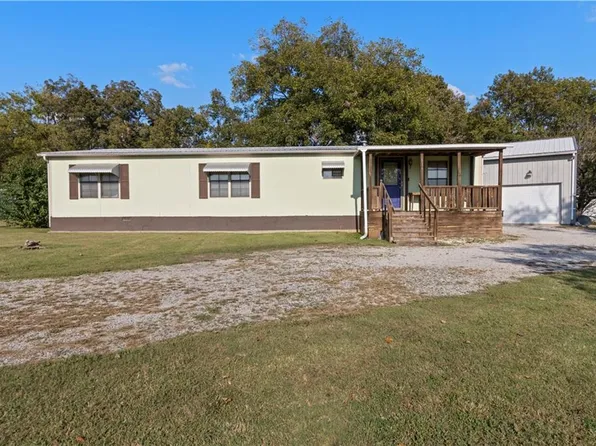 816 S 2nd St, Independence, KS 67301
