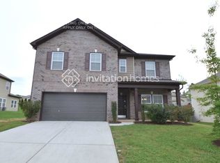 7009 Barefoot Forest Dr, Charlotte, NC 28269