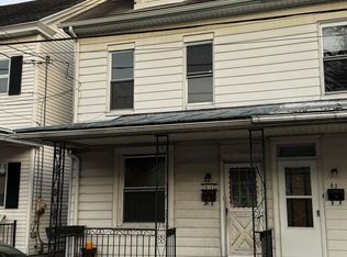 61 Mifflin St, Pine Grove, PA 17963