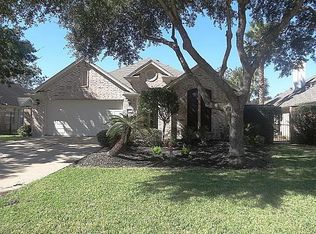 2328 Fairway Pointe Dr, League City, TX 77573