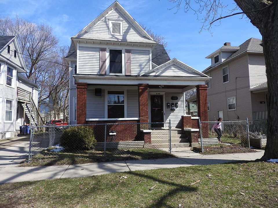 1st image of 306 Gold Ave NW APT 1