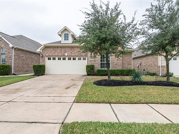 3rd image of 19306 Blue Cove Ct
