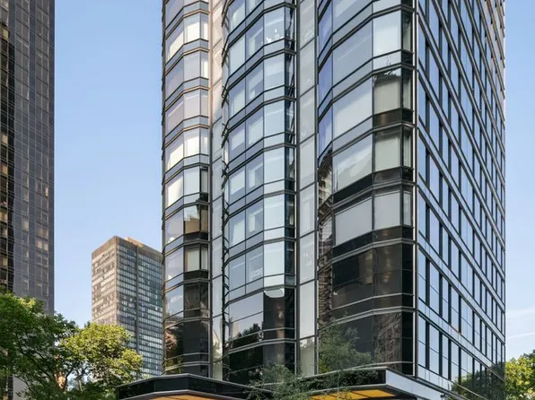 50 United Nations Plaza image 11 of 13