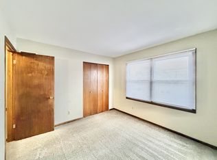 1922 N Randall Ave #5, Janesville, WI 53545
