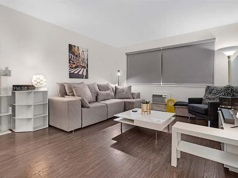 1117 Meridian Ave #5 — Photo 10