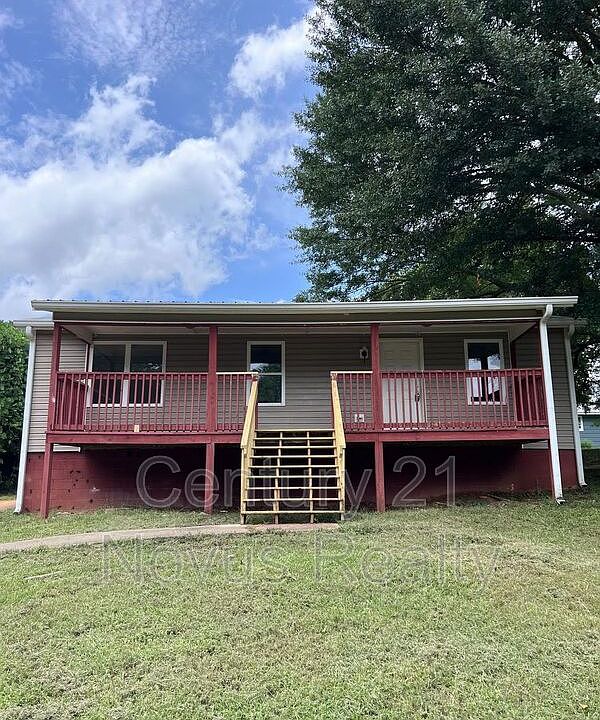 1st image of 207 Willie North St