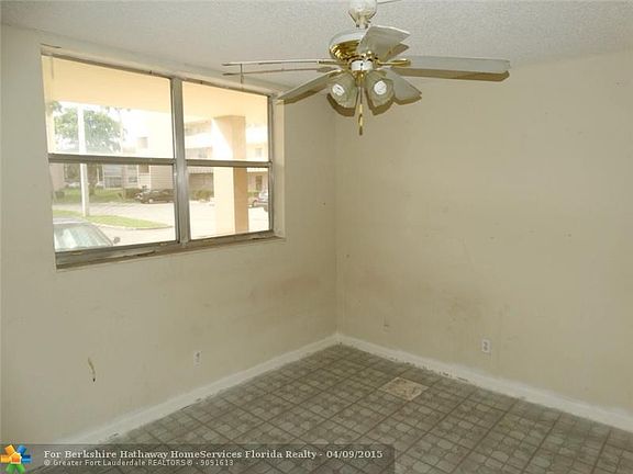 3rd image of 6071 NW 61st Ave APT 110