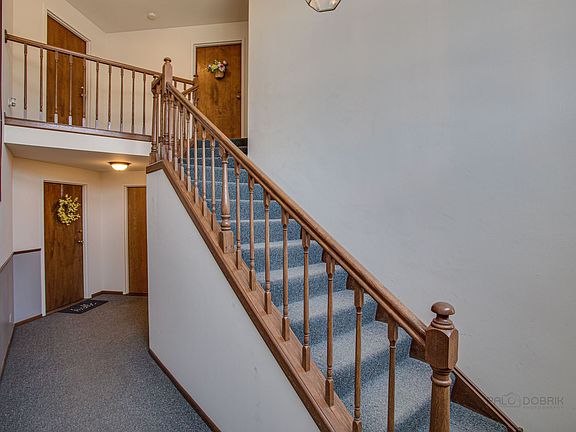 3rd image of 1874 Fox Run Dr Unit D