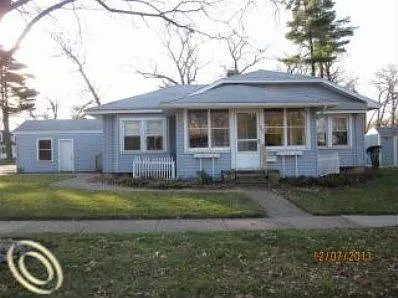 604 Ballentine St photo 1