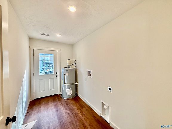 5th image of 3222 Madison Ave
