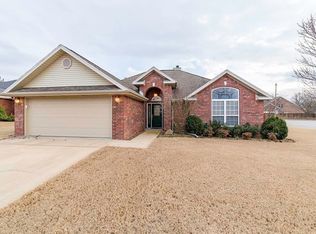 1505 Sanford Dr, Bentonville, AR 72712