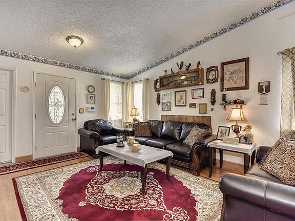 4th image of 1508 Katharine Ave