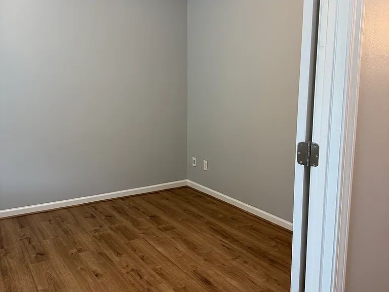 436 Carthage Ct — Photo 8