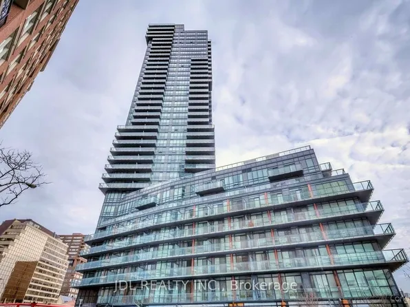 825 Church St, Toronto, ON