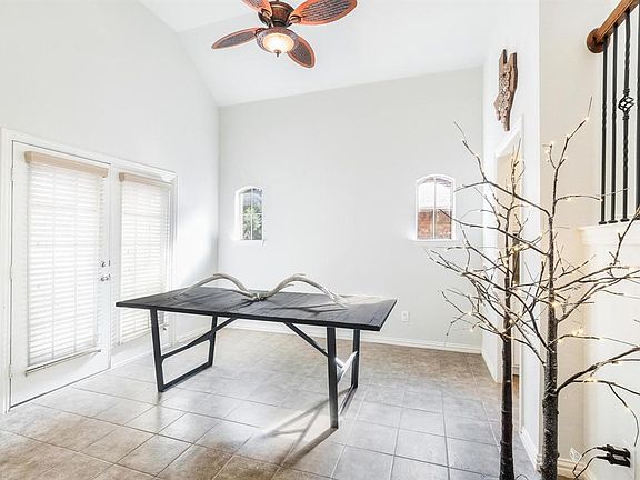 3rd image of 6965 Shoreview Dr