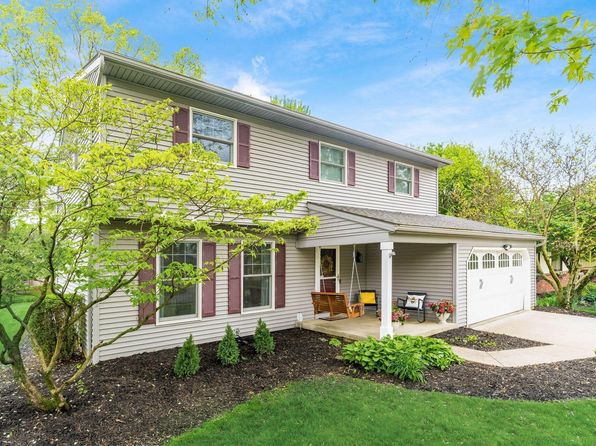 1055 Hepplewhite St, Westerville, OH 43081