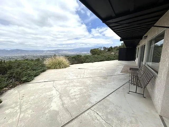 28280 Rawlings Rd — Photo 2