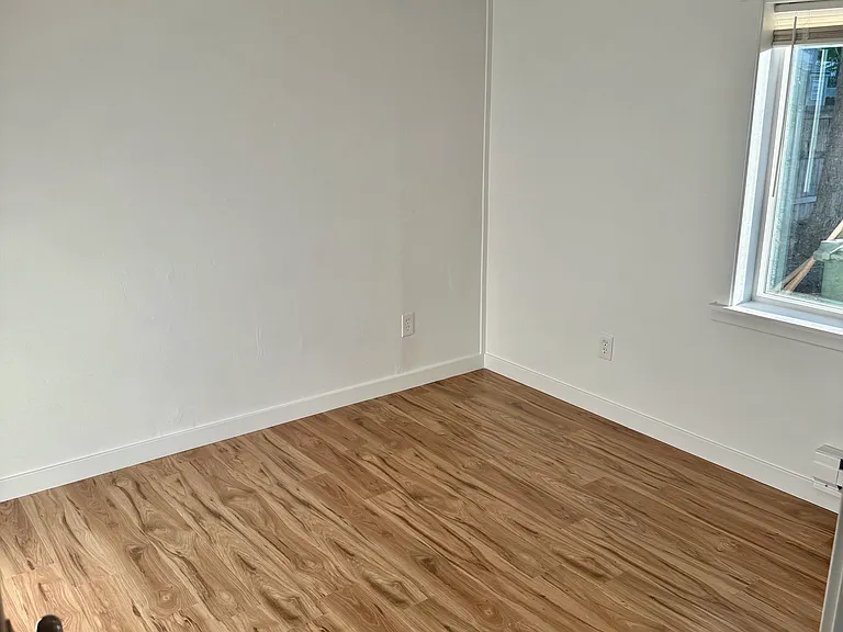 1609 Mahan Ave — Photo 6
