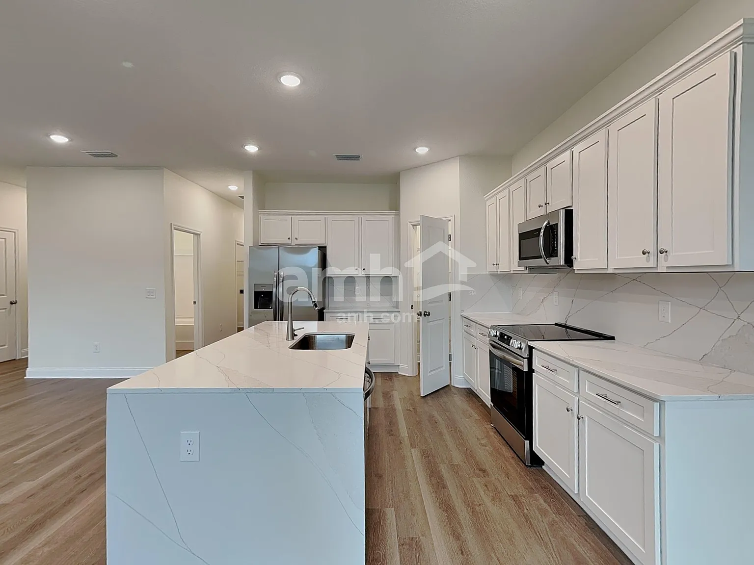 4 bed, 3.0 bath, 2245 sqft, $2,725 — Photo 3