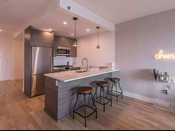 3rd image of 6 W 126th St #4H