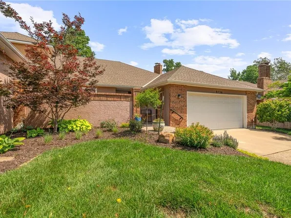 9736 Reeder St, Overland Park, KS 66214