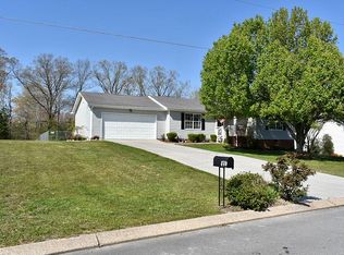 173 Pinewood Dr, Rock Spring, GA 30739