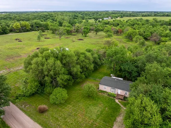 31900 S McClain Rd, Harrisonville, MO 64701