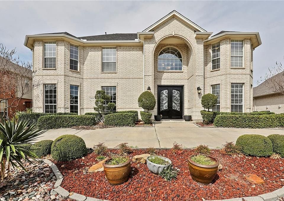 1st image of 3425 High Vista Dr
