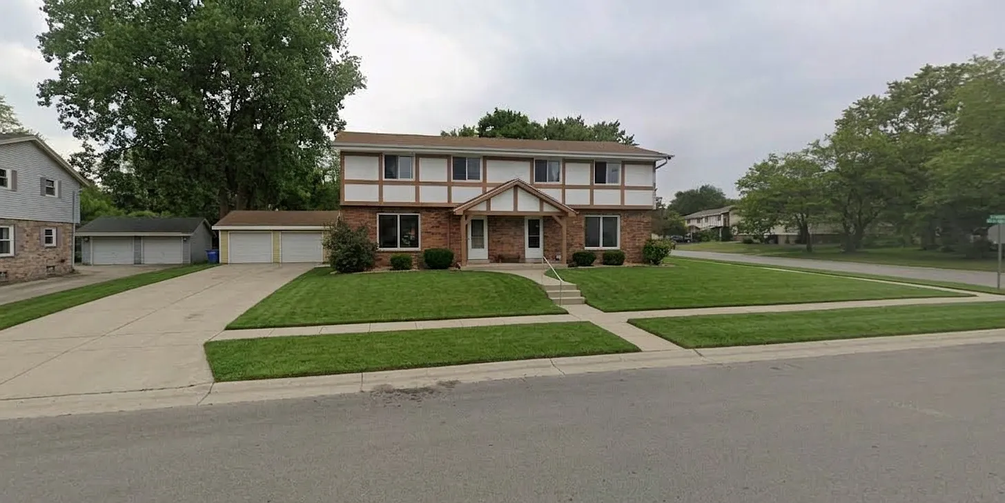 3 bed, 1.5 bath, 1275 sqft, $1,850 — Photo 1