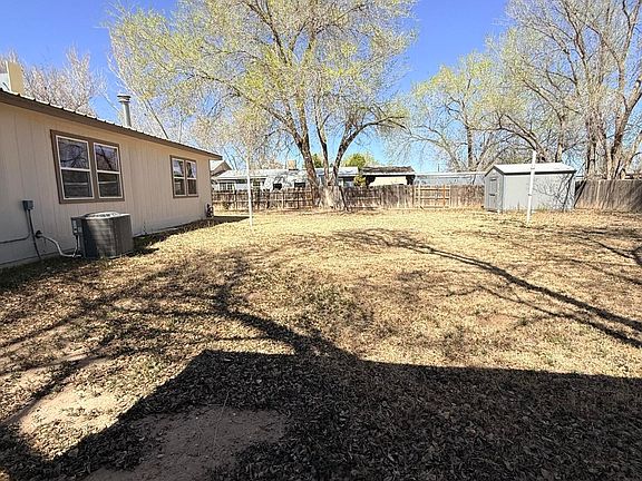 4th image of 1912 Chaparral Dr
