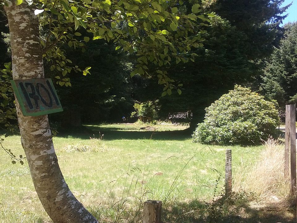 2nd image of 1701 Dundas Rd