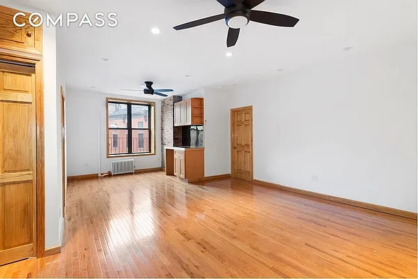 Rented by Compass | media 9