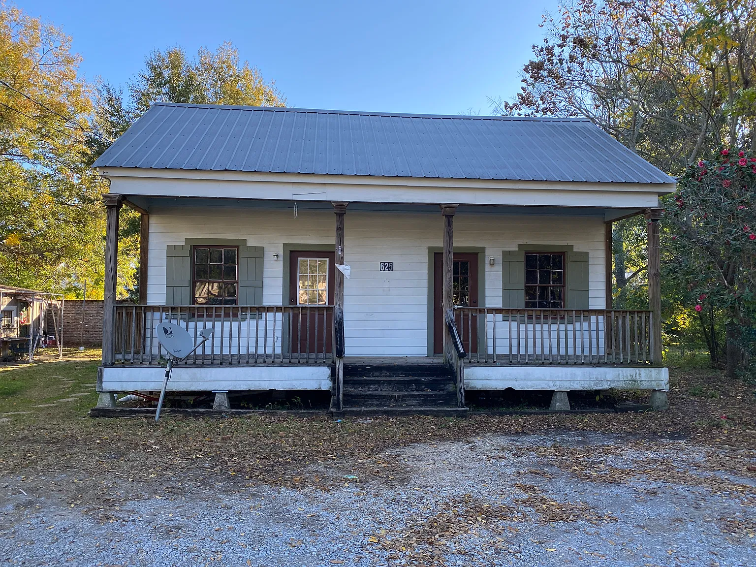 2 bed, 900 sqft, $950 — Photo 1