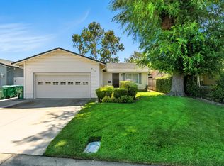 954 Woodrow St, Lodi, CA 95240