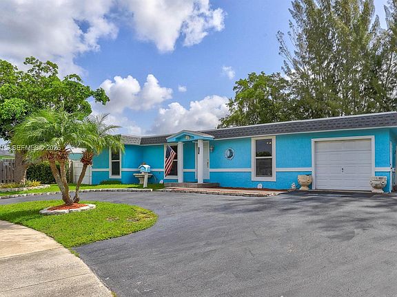 3rd image of 6605 NW 80th Ct