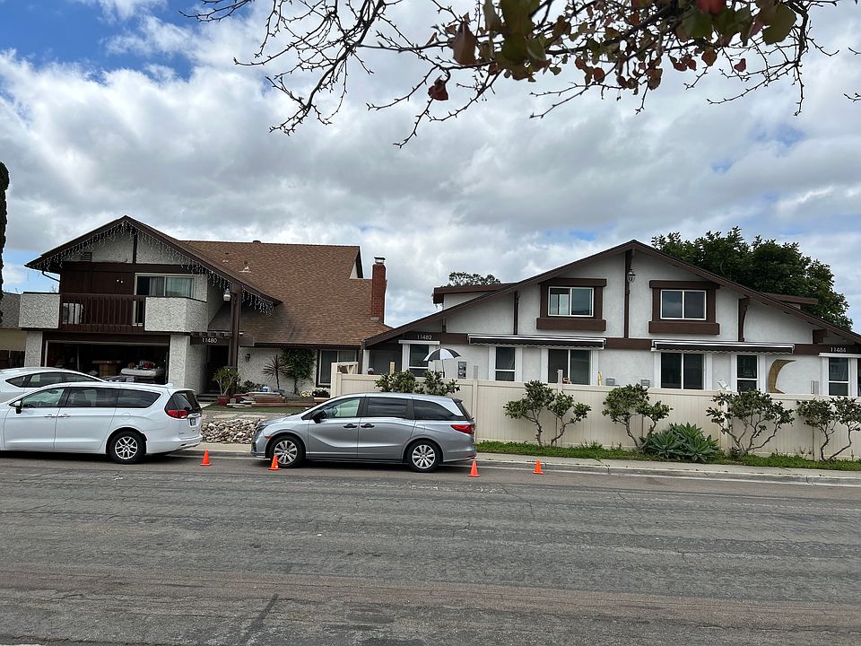 Cross Streets are Hadar and Menkar.
In Mira mesa.