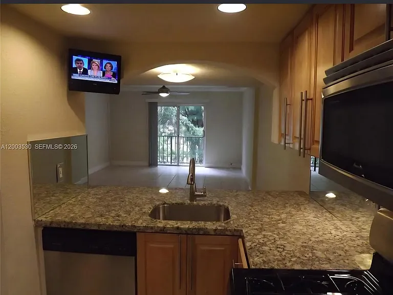 6709 N Kendall Dr #228 — Photo 11
