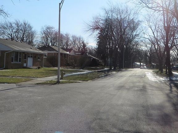 4th image of 21342 Jeffrey Dr