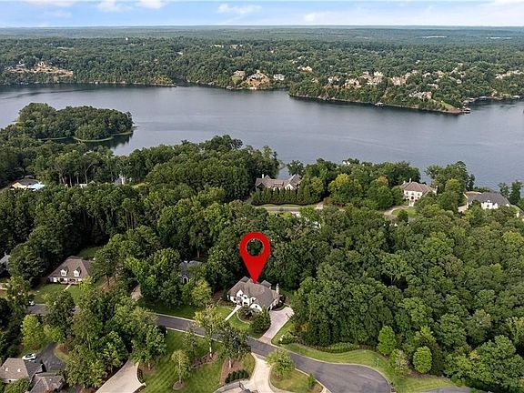 2nd image of 6721 Elaina Ln