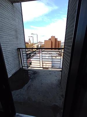 Rented by City Vista Inc | media 34