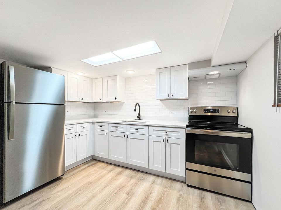 1st image of 4047 N Meade Ave #G
