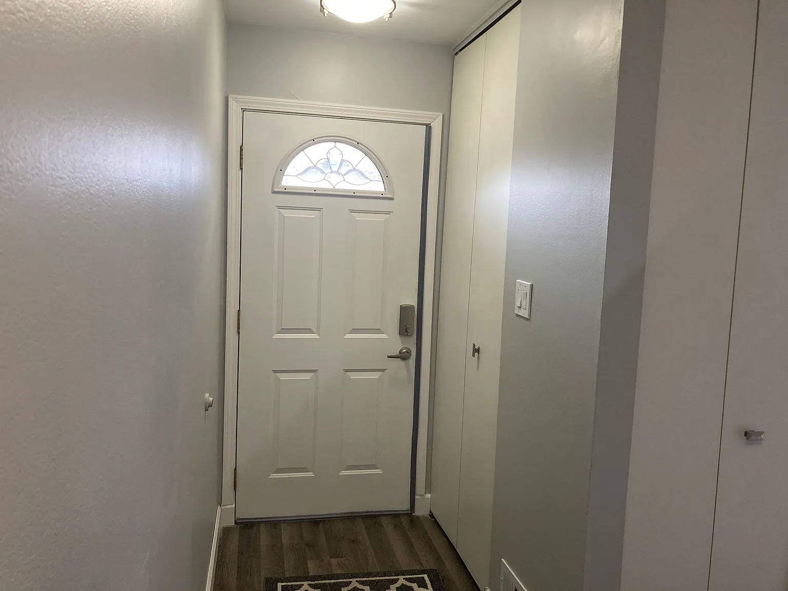 3 bed, 1.5 bath, 1722 sqft, $1,800 — Photo 3