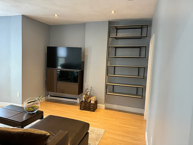 1810 Dorchester Ave #6 — Photo 8