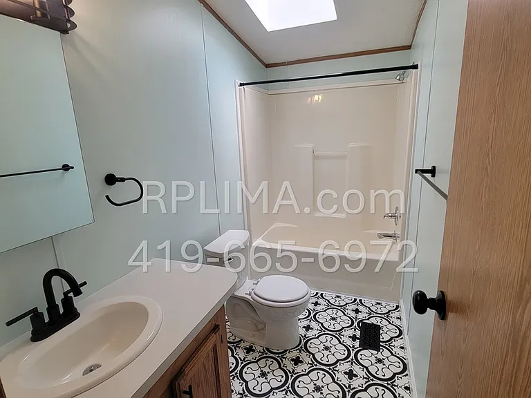 302 W Main St #302.5 — Photo 6