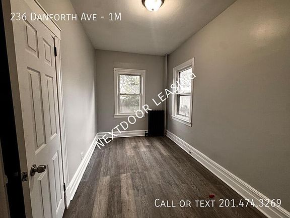 5th image of 236 Danforth Ave #1M