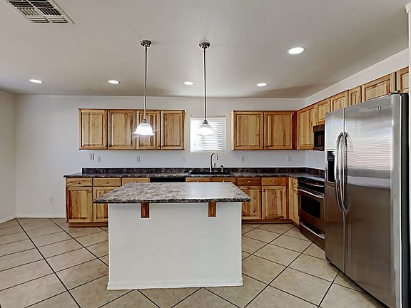 4th image of 17522 W Calavar Rd