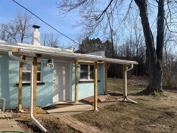 2940 N Squirrel Rd #4, Auburn Hills, MI 48326