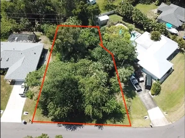 261 Del Monte Rd, Sebastian, FL 32958