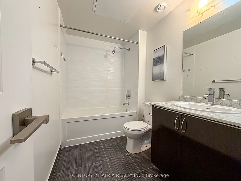 7161 Yonge St #735 — Photo 9